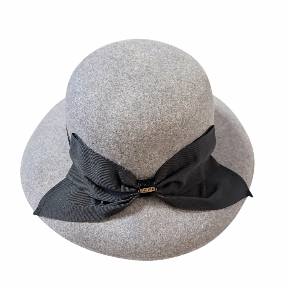 ADORA Gray Wool Felt Hat with Black Ribbon Bow Elegant One Size